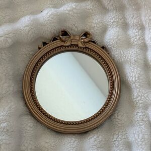 Ribbon Mirror excellent condition
